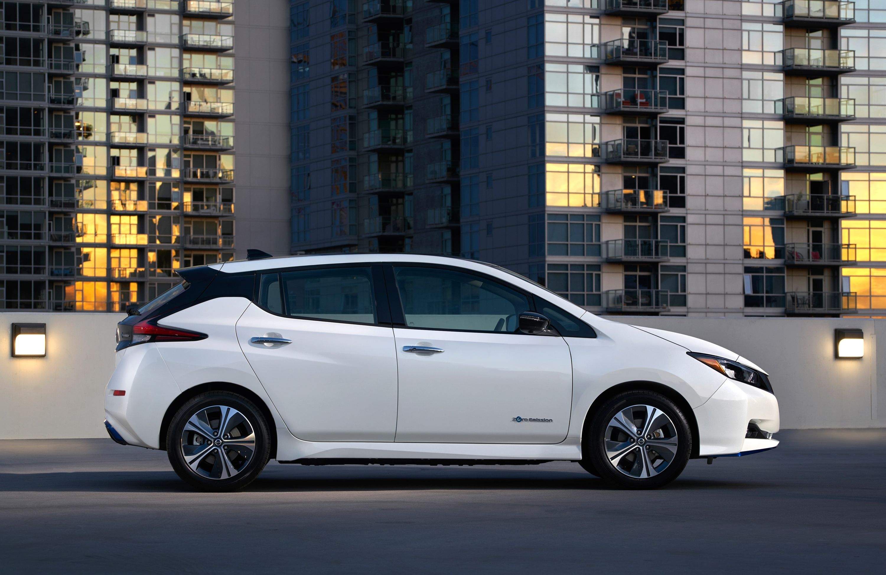 Nissan leaf deals 100 kw